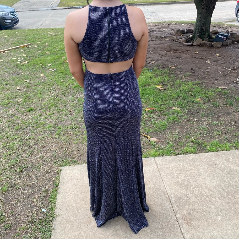 Prom/hoco dress size 3 - Picture 2 of 2